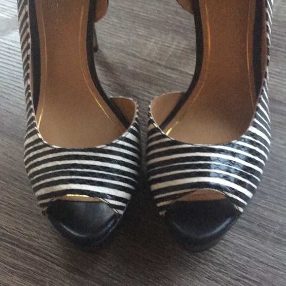 Enzo Angiolini Black & White Platform Pumps - Picture 4 of 7